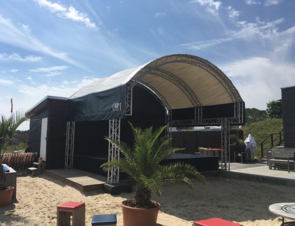Runddachbühne 6 x 5m