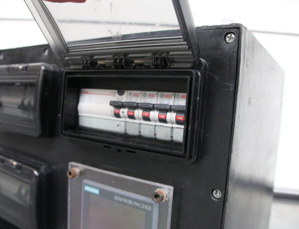 CEE-Verteilerkasten 63A mit Messgerät