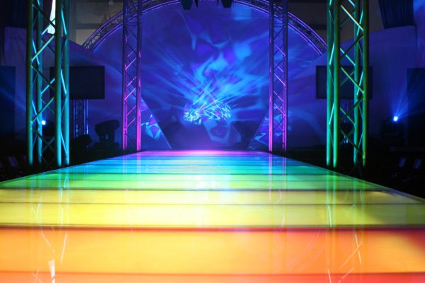 pixbar-600-nivtec-plexiglas-modenshow - MP Music Vermietung